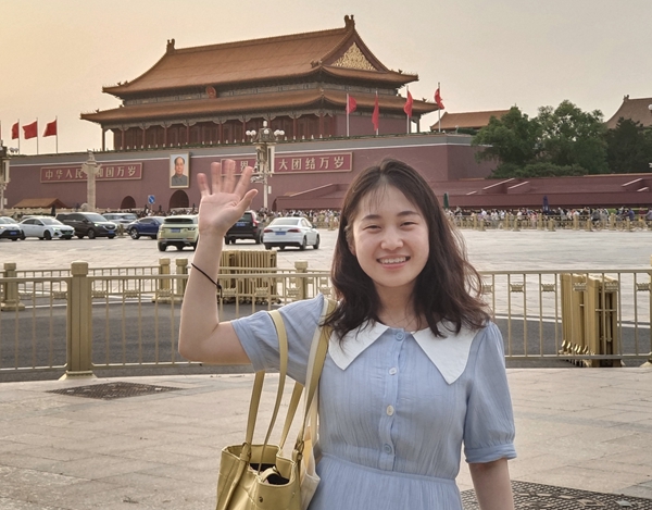 王国艳.jpg