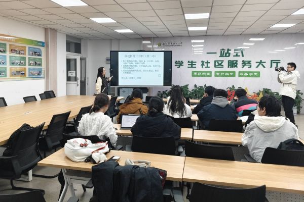 图三 整个活动的过程积极活跃.jpg