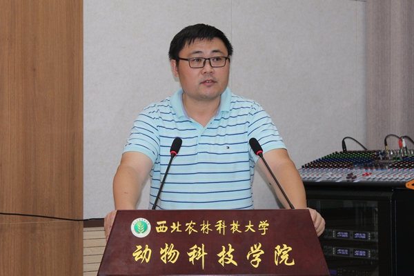 1e963abb2d6a461aac87438ef9700cb8.jpg 凌飞副院长.jpg