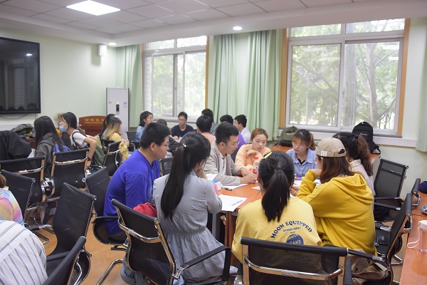 74c9699bb3ac4e1fa582724756da53cd.jpg 学院.jpg
