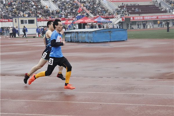 9939cc2bf8704afcba822b8f4183b5c0.jpg