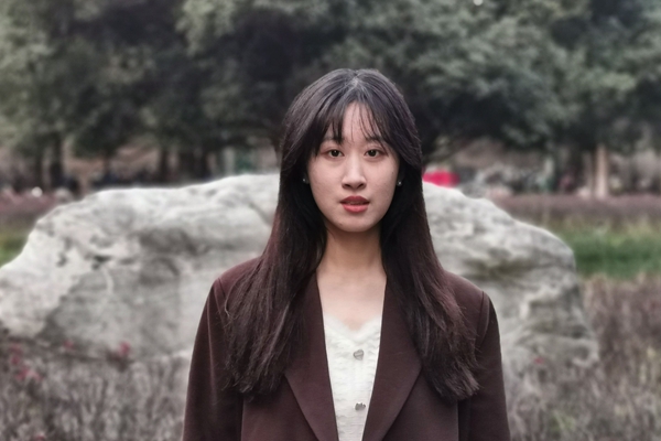 61ddd458e71f4bcf9635b24eb48b1f6b.jpg 孙喜_副本.jpg