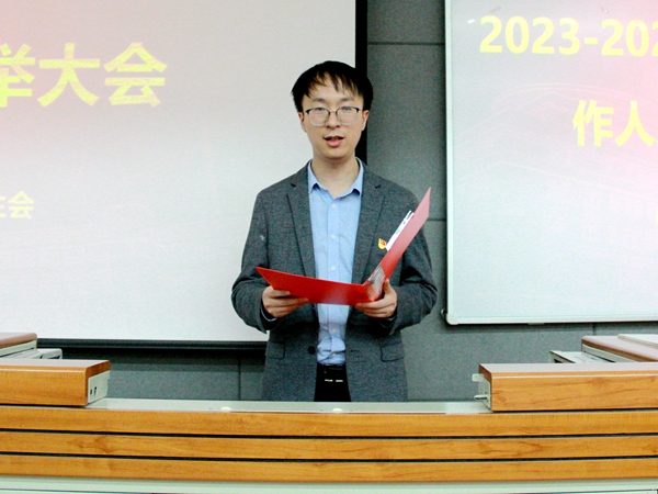 743d492ff1c24fe39b71542a777bc324.jpg 张宇_副本.jpg