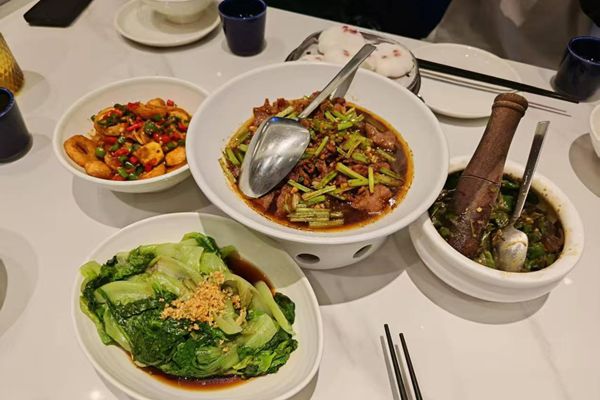 图三 东门外鸡王爷鸡公煲.jpg